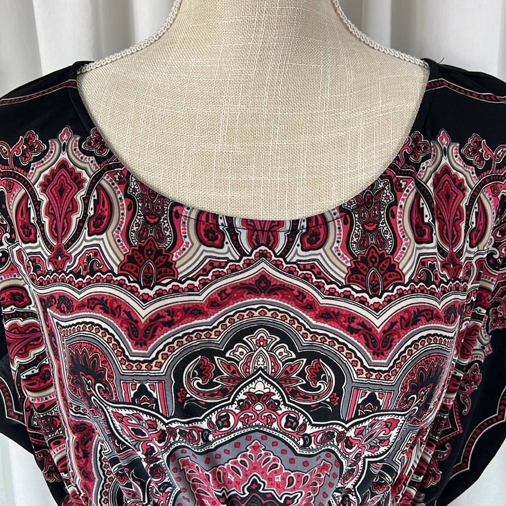HeartSoul L Black/Burgundy Patterned Blouse - Picture 2 of 13